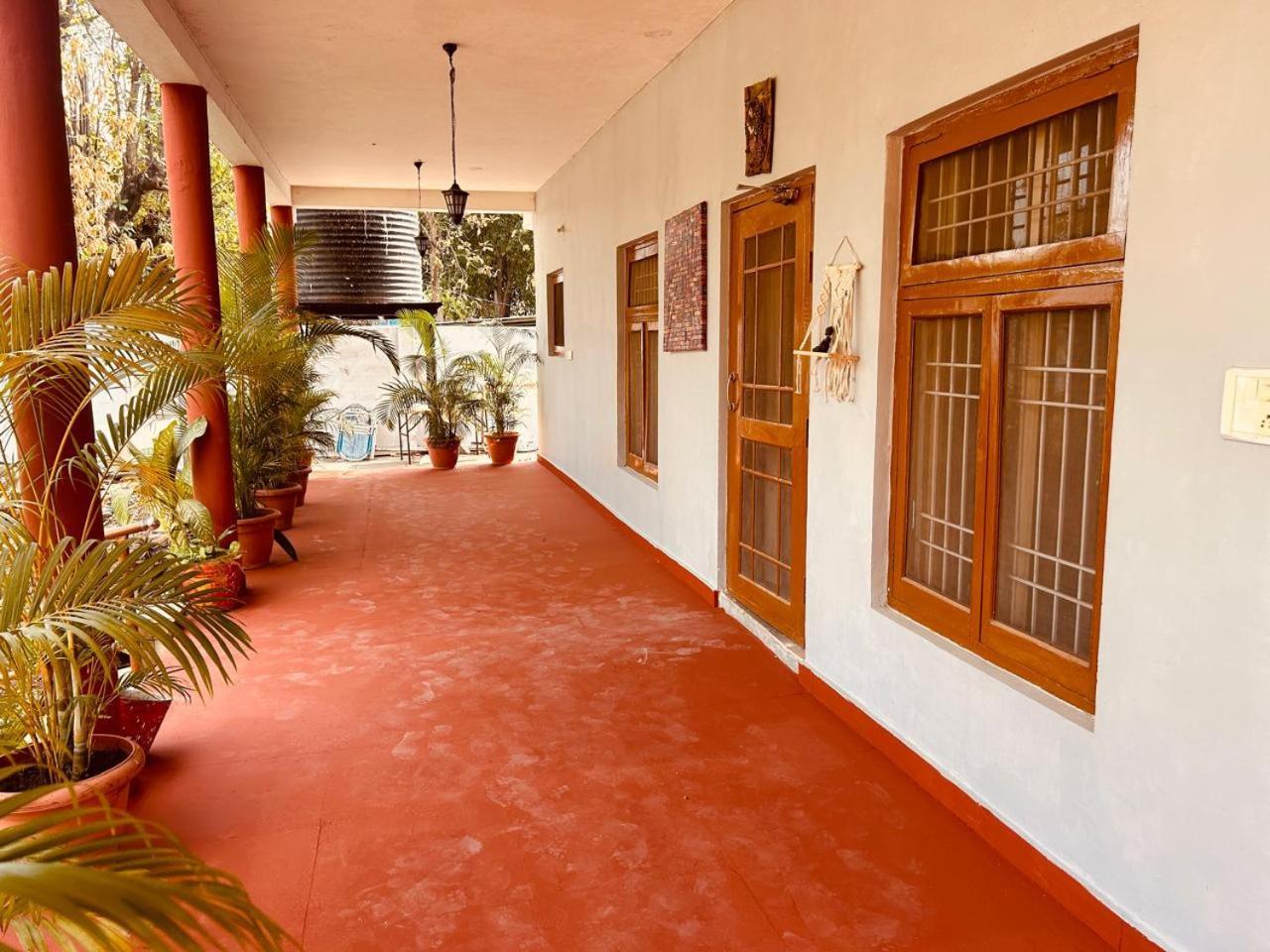 The English Gaon 4 Bhk Bhopal Exterior photo